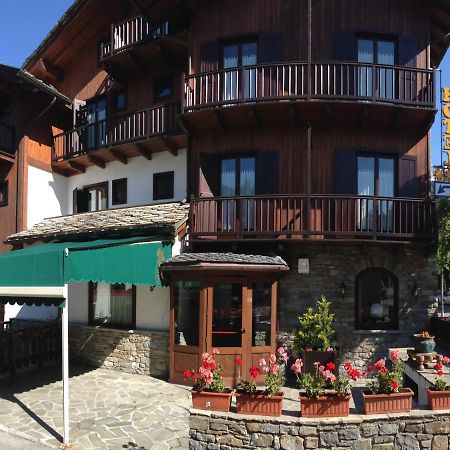 Hotel Triolet Courmayeur Exterior photo