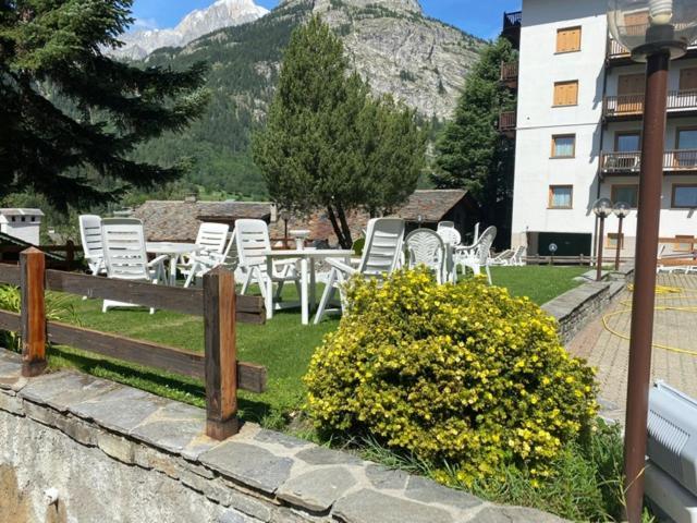 Hotel Triolet Courmayeur Exterior photo