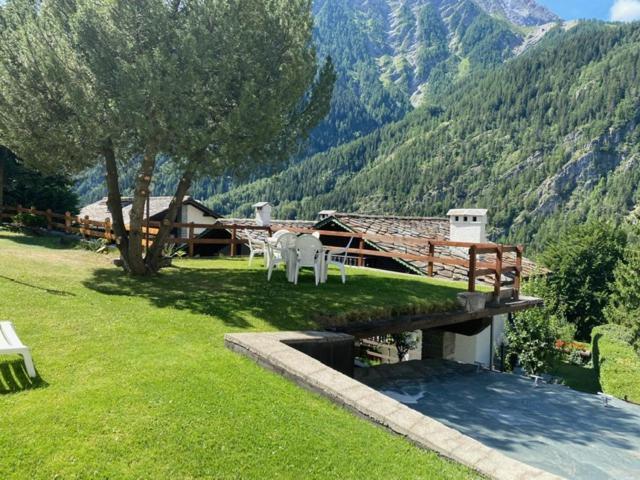 Hotel Triolet Courmayeur Exterior photo